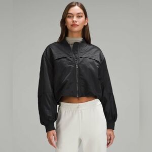Lululemon Insulated Ruched Bomber Jacket *Black Size 6